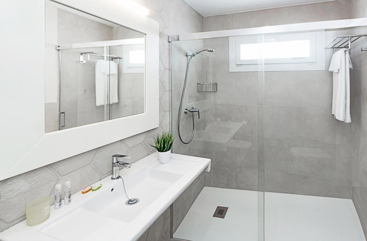 Apartamentos Perla Marina Nerja Kültér fotó