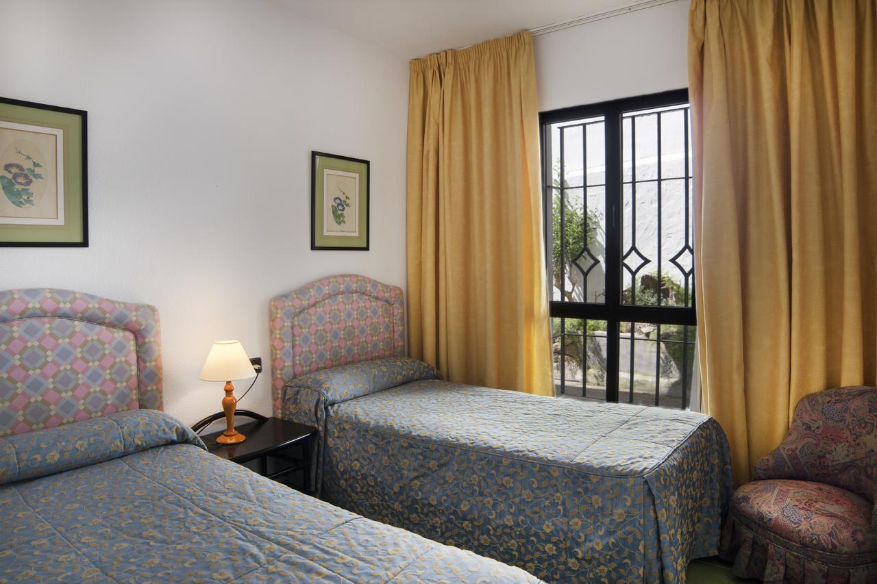 Apartamentos Perla Marina Nerja Kültér fotó